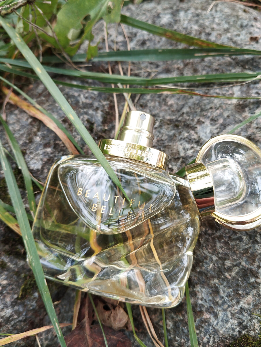 Парфюмерная вода Estee Lauder Beautiful Belle Eau De Parfum.