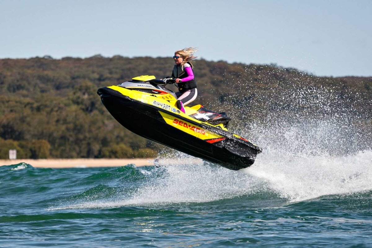 Водный гидроцикл Sea Doo