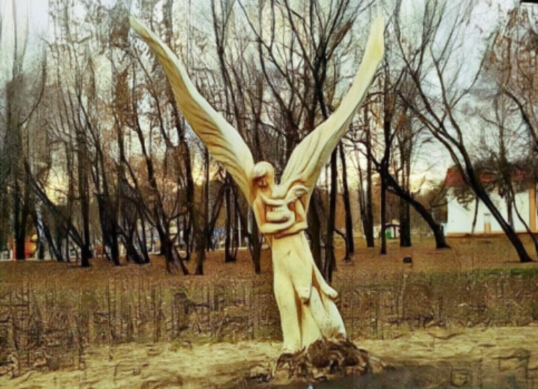 Скульптура Ангела из дерева в Самаре в парке Дружба