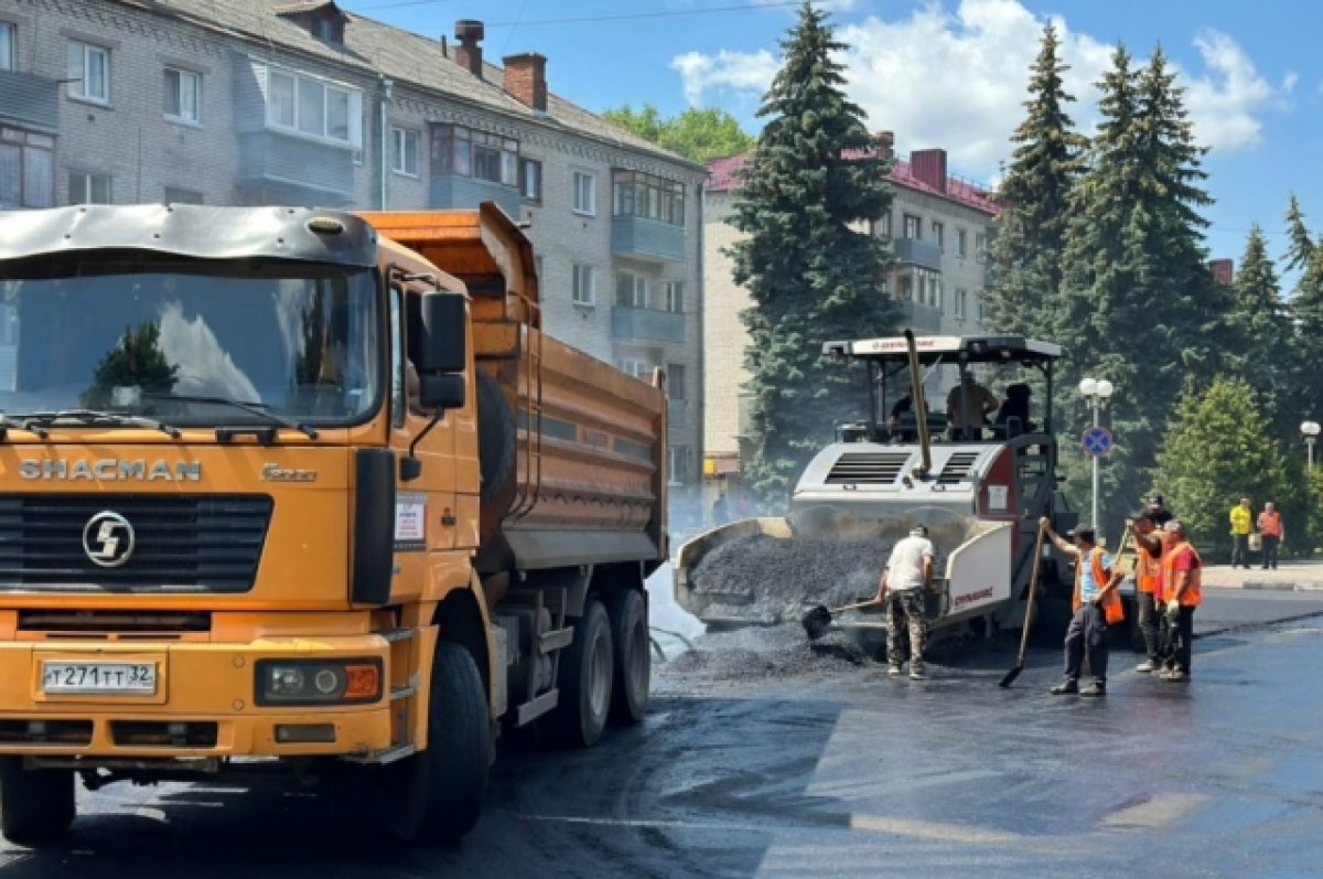    В Брянске начали ремонт дорог большими картами