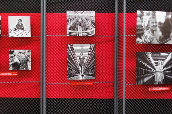     В бывшем прядильном корпусе «Красной Талки» показали фотопроект «Текстильная столица»