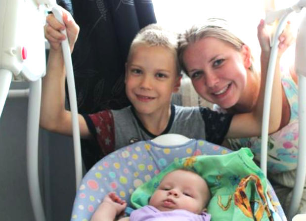 Дарья Баранова с детьми