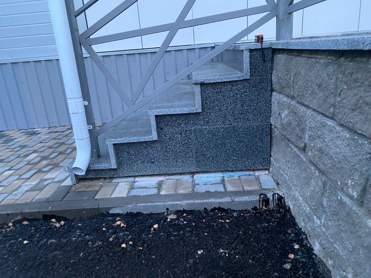 Отдельный вход в нежилой фонд