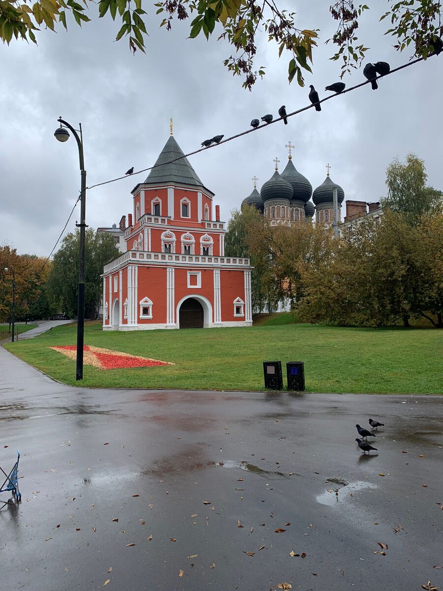 В Измайлове, летней резиденции Петра Первого, прошло много исторических  событий: от военных учений и испытания кораблей до боёв с французами |  Загадочный мир обаятельной Блондинки | Дзен