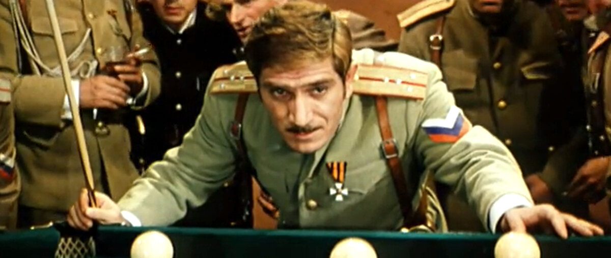 Кадр из кинофильма "Новые приключения неуловимых", 1968 г., режиссер Эдмонд Кеосаян, сценаристы Эдмонд Кеосаян, Артур Макаров, композиторы Борис Мокроусов, Ян Френкель (скриншот)