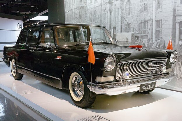 Hongqi CA770. На первый взгляд его сложно отличить от предшественника.