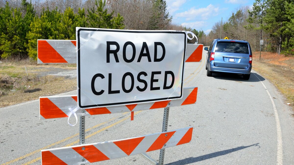    Еще одна страна закрылась: въезд на российских авто запретили© PxHere