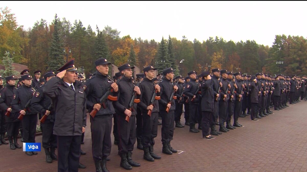    Курсанты-первокурсники Уфимского юридического института МВД дали присягу