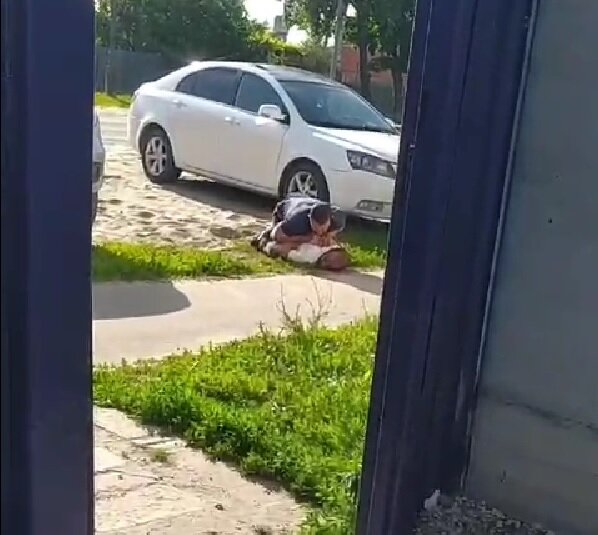 Кадр видео, снятого прятавшимся 10-летним племянником