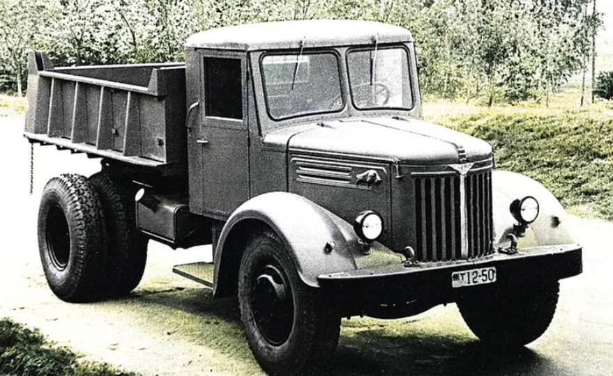 Первый советский грузовик с дизельным двигателем