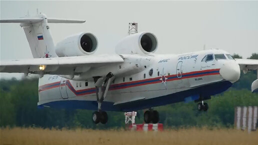 Прилеты в Жуковский. Красивое. Як-40, Боинг 747, Бе-200, Боинг 777