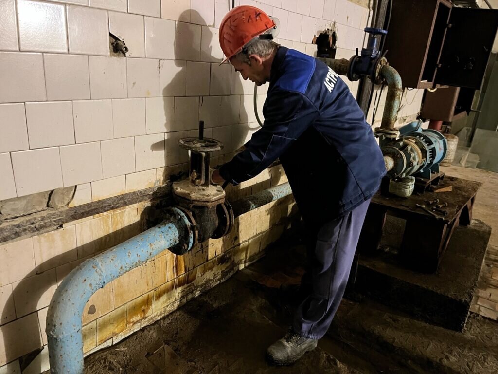 отключение света в астрахани сегодня. ведомость подвоза воды. когда дадут воду в астрахани. отключение холодной воды в астрахани сегодня советский. тепловой сети г.