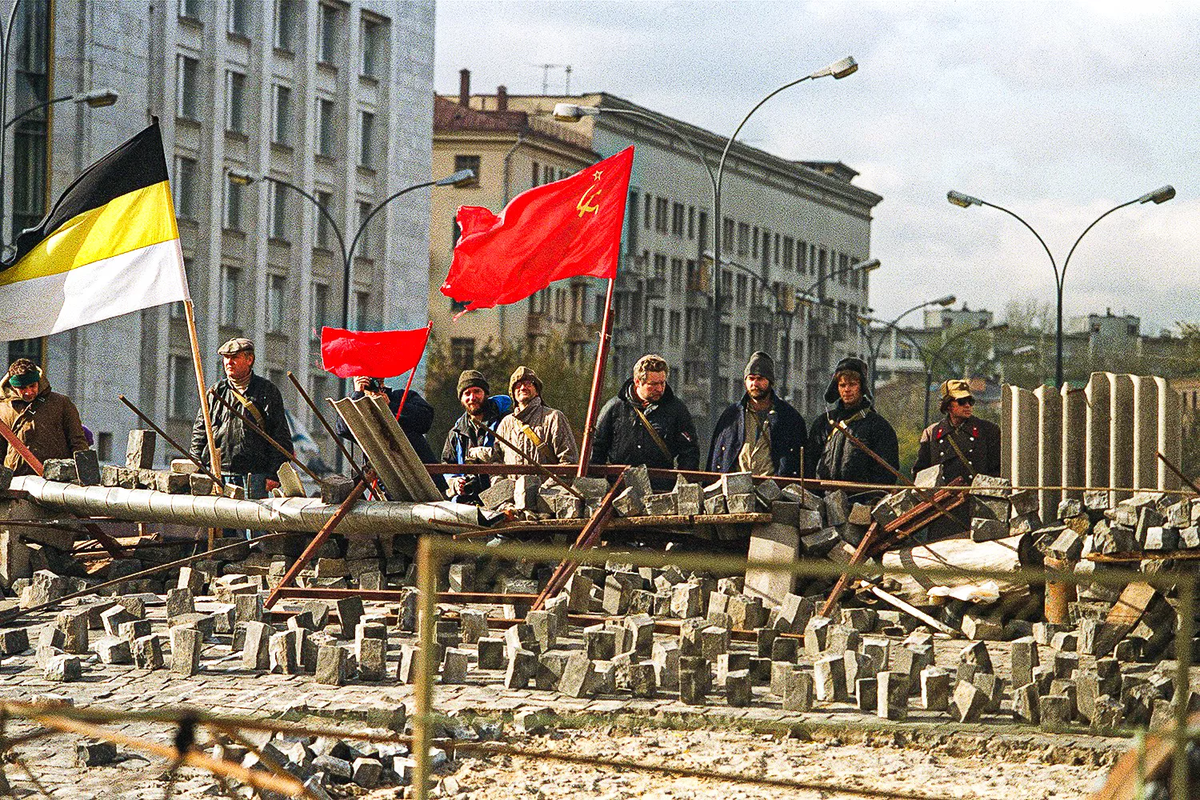 Государственная революция. Октябрьский путч 1993. Путч 1993 белый дом. Штурм парламента 1993. Белый дом штурм 1993