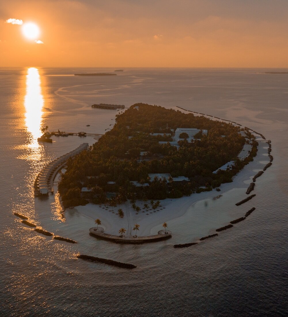     Dhigali Maldives