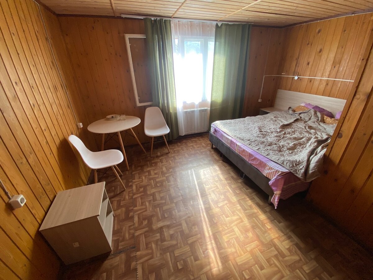 Наши "апартаменты". Вид от входной двери. 