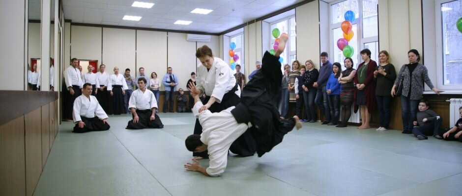 Марина Львовна Карпова, сихан, 6 дан Айкикай. Президент, старший инструктор, председатель аттестационной комиссии Центра Айкидо Айкикай "Койнобори Додзё"