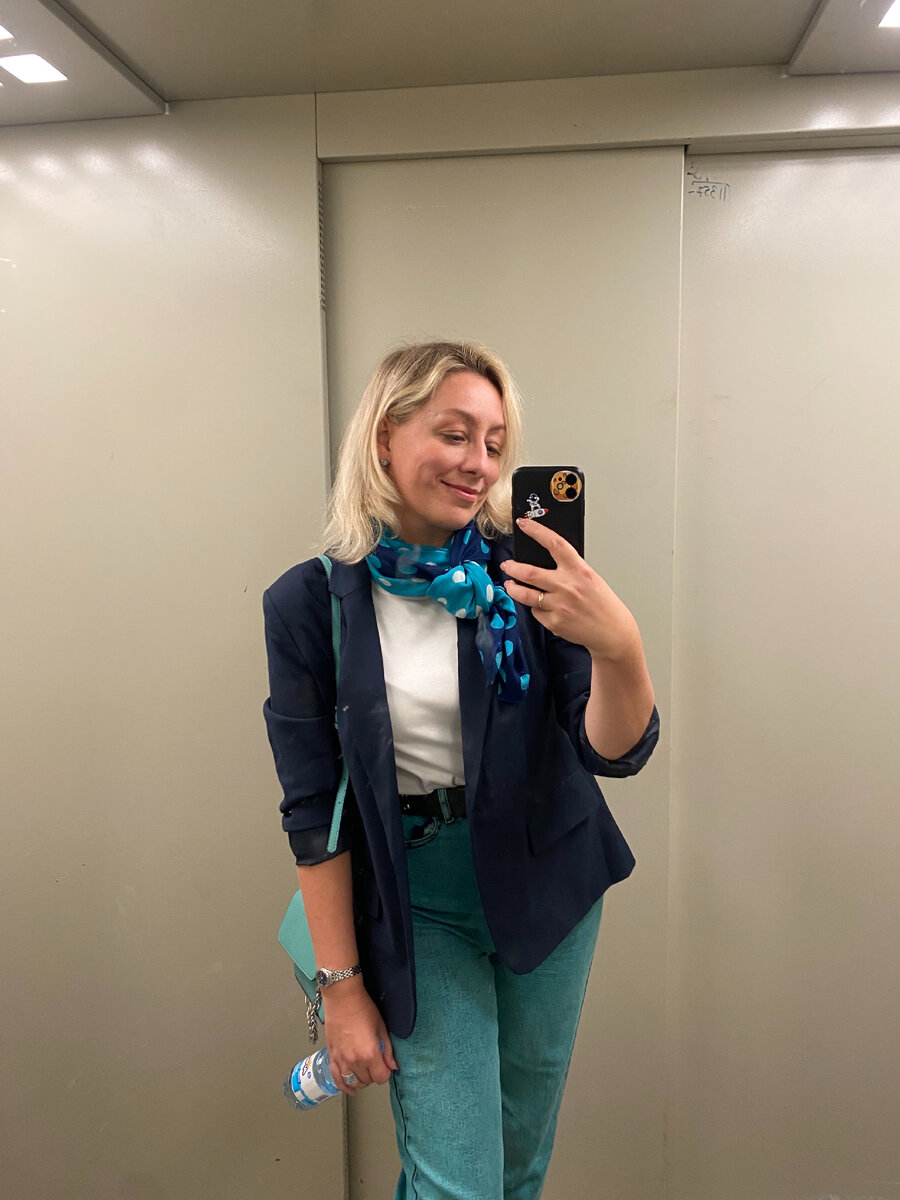 Фото автора. Отправляюсь на первую вылазку с новым Петиным классом. Хотела сделать фото после, но сил не было, а вышло бы лучше всяких слов )))