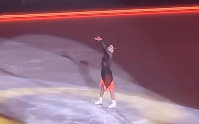 Александра Трусова на шоу Magic on Ice в Пекине. Фото: Кадр из видео. Фотография взята из открытых источников.  📷
