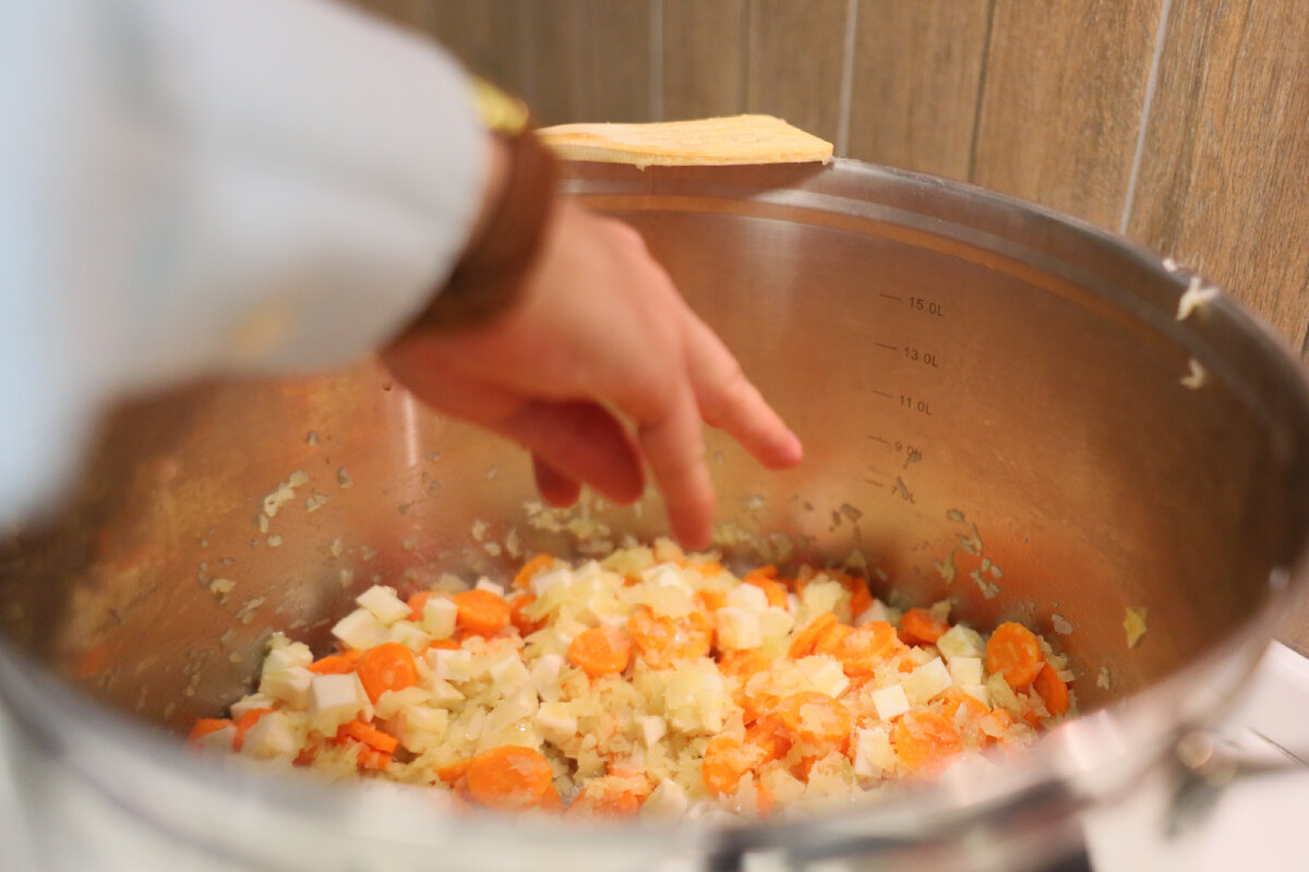 Гуляш по венгерски просто кухня стс