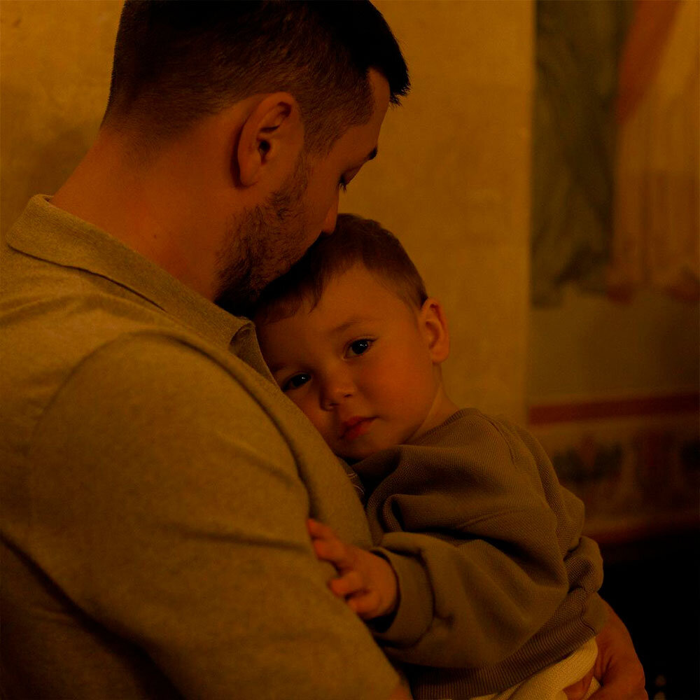 Муж Ольги Серябкиной Георгий с сыном Лукой. Фото: соцсети