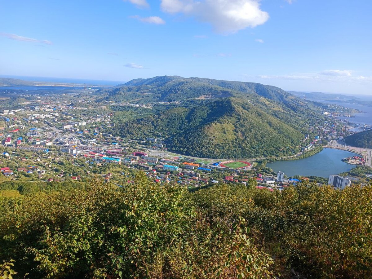 Вид на город с сопки Мишенная