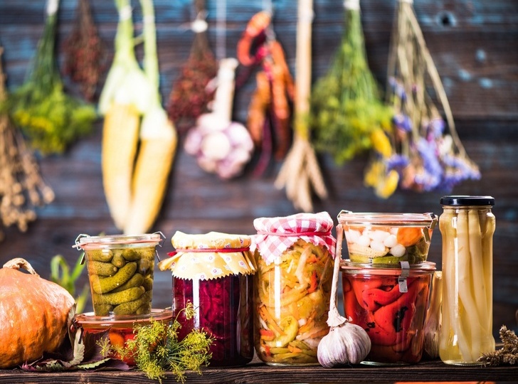 Домашние заготовки: ТОП-5 рецептов для всей семьи