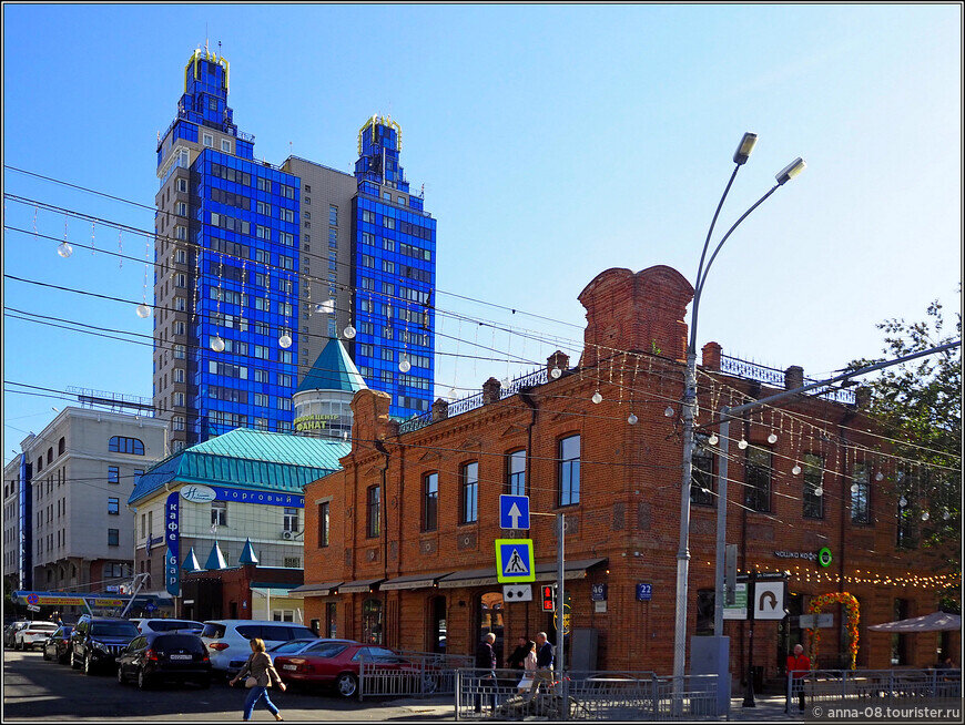 Перекресток Красного проспекта и ул. Коммунистической © Анна Кудрявцева
