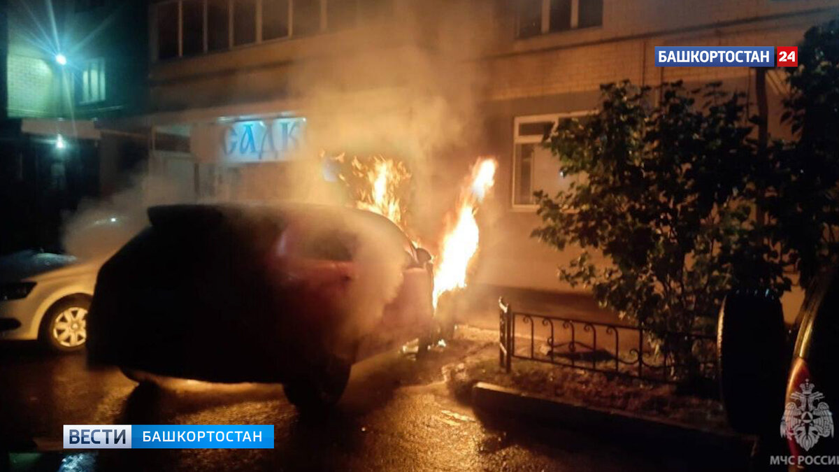    В башкирском Нефтекамске ночью сгорел Porsche