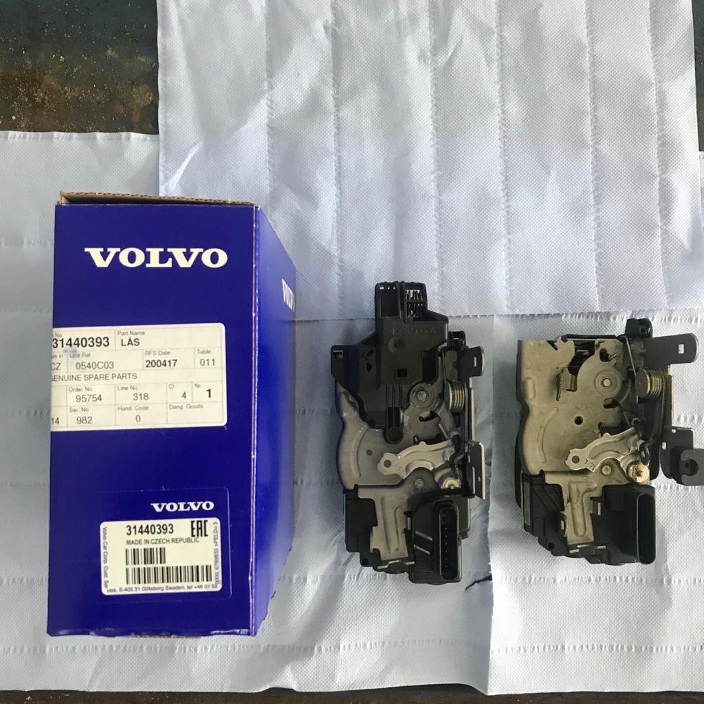 Механизм запирания в сборе на Вольво