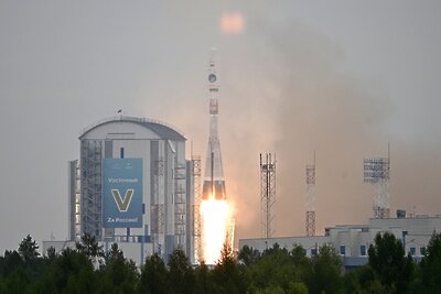    Запуск ракеты-носителя "Союз-2.1б" с разгонным блоком "Фрегат" и автоматической станцией "Луна-25" с космодрома Восточный. ©Григорий Сысоев РИА Новости