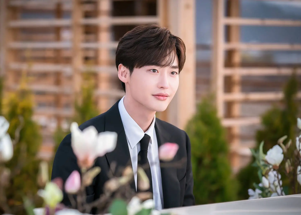 Ли Чон сок. Lee Jong Suk 2022. Lee Jong Suk дорамы 2021. Ли Чон сок 2022.