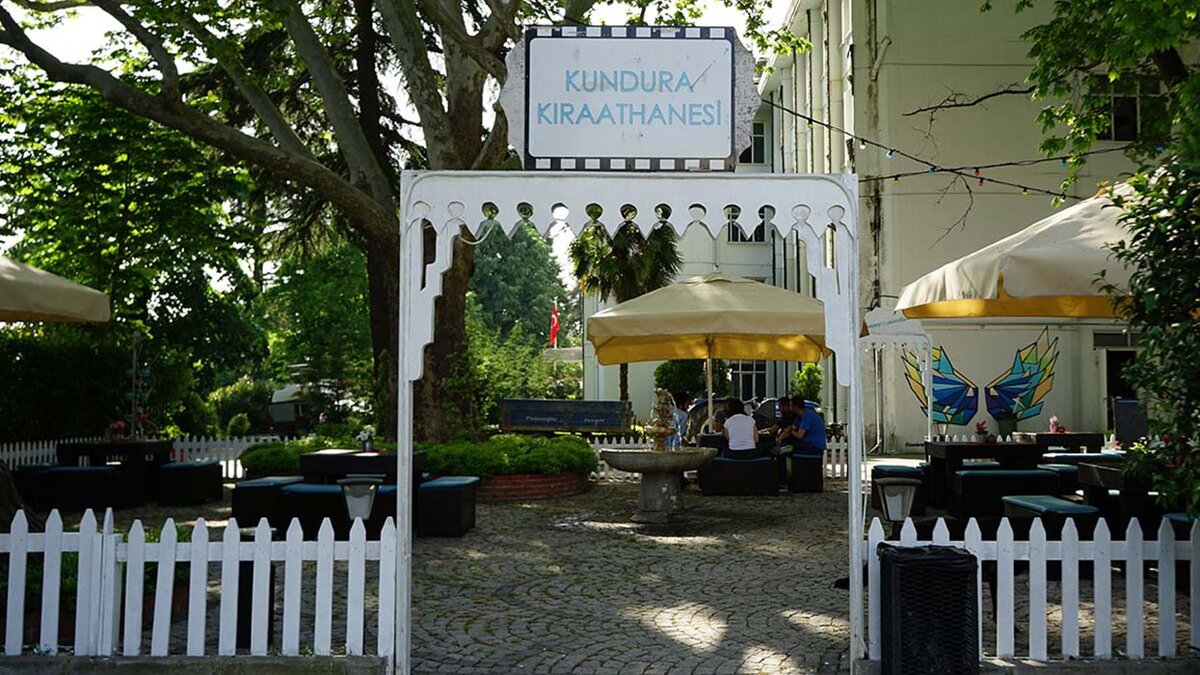 Кафе Kıraathane. Фото https://www.beykozkundura.com