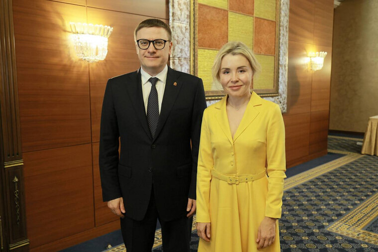    Губернатор Алексей Текслер и Светлана Радионова проводят заседание Научно-технического совета Росприроднадзора в Челябинске