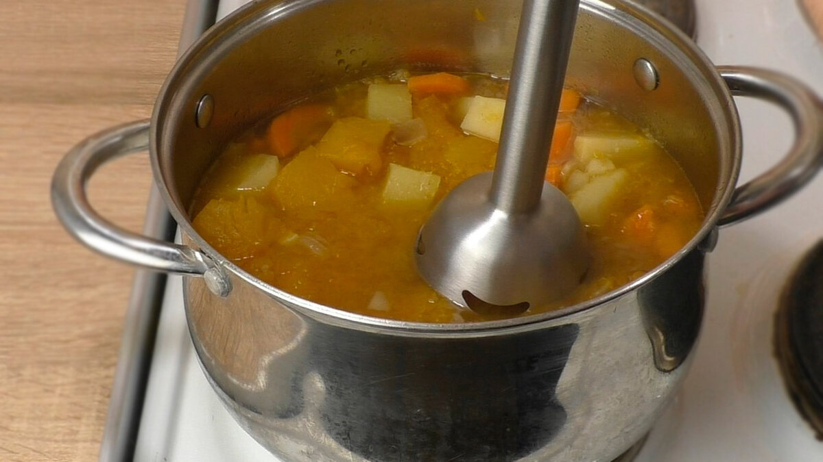 Всем привет. Сегодня буду готовить суп пюре из тыквы. Получается вкусный, нежный и полезный тыквенный суп.-10