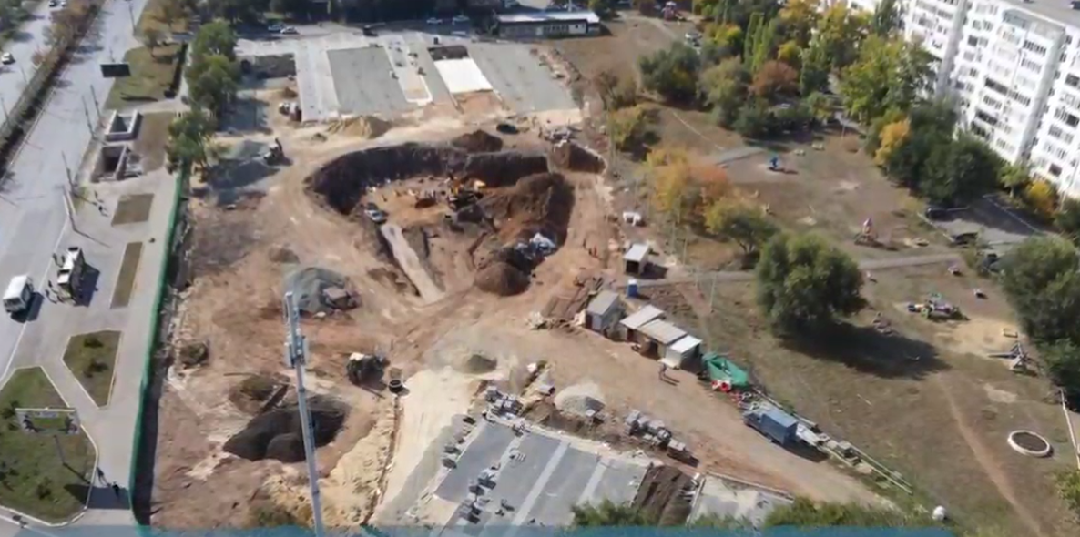    В новом парке у «Китайской стены» в Оренбурге обещают большой фонтан и открытие летом Белов Михаил Александрович