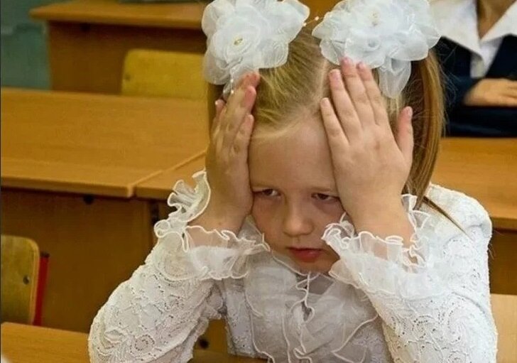 А так как язык — штука логичная и состоящая из взаимосвязанных компонентов, то пробелы в знаниях негативно будут влиять на ребёнка вплоть до 11 класса.