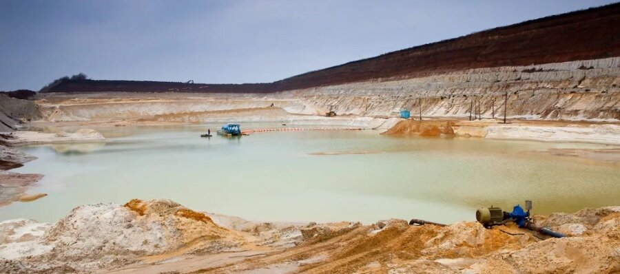 Добыча мытого песка на карьере