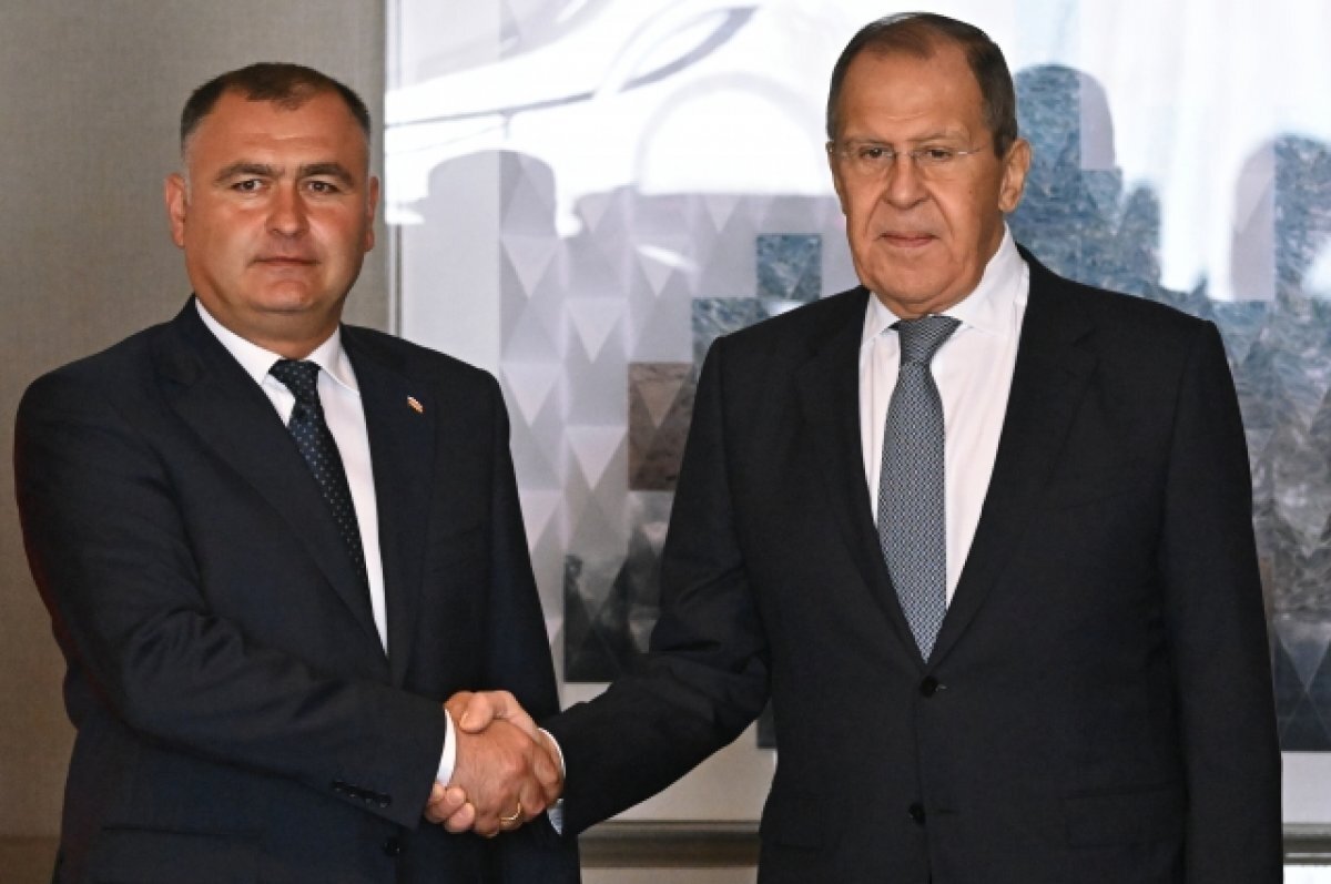    Алан Гаглоев и Сергей Лавров