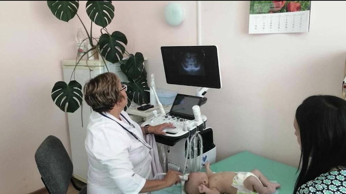    В 2023 году в города и села Башкирии в поставят более 4 тысяч единиц современной медтехники