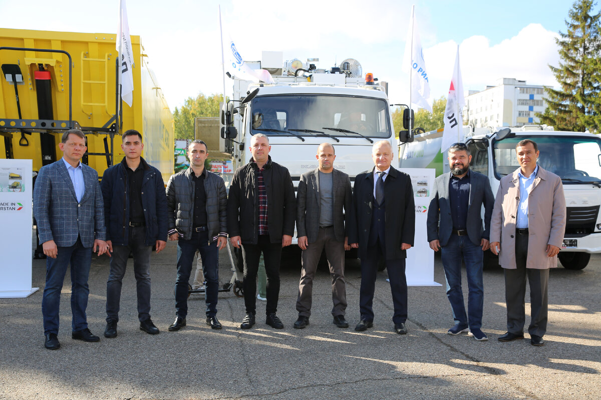 Команда ОАО "РИАТ".