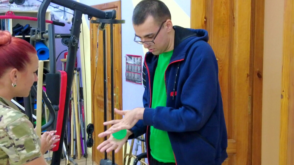    Югорчане получают помощь в реабилитационном центре для бойцов СВО в ДНР