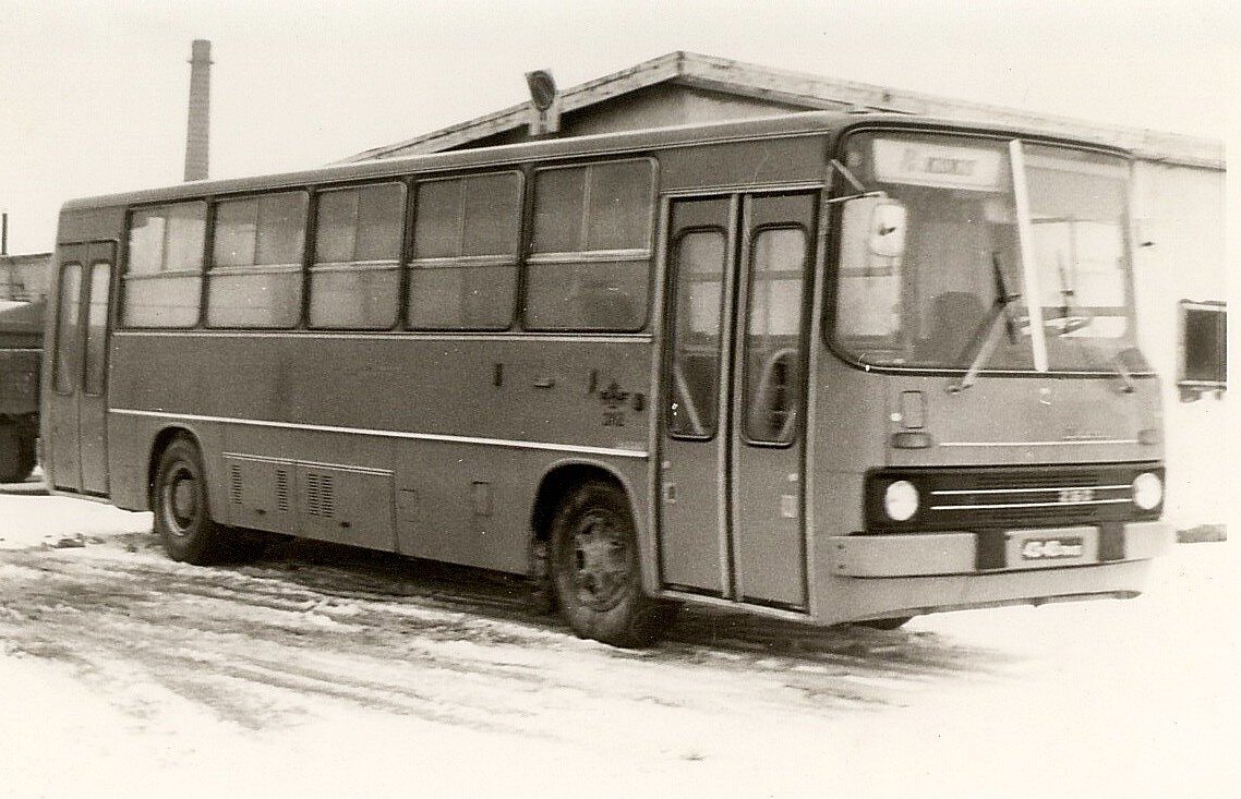 автобус икарус турист