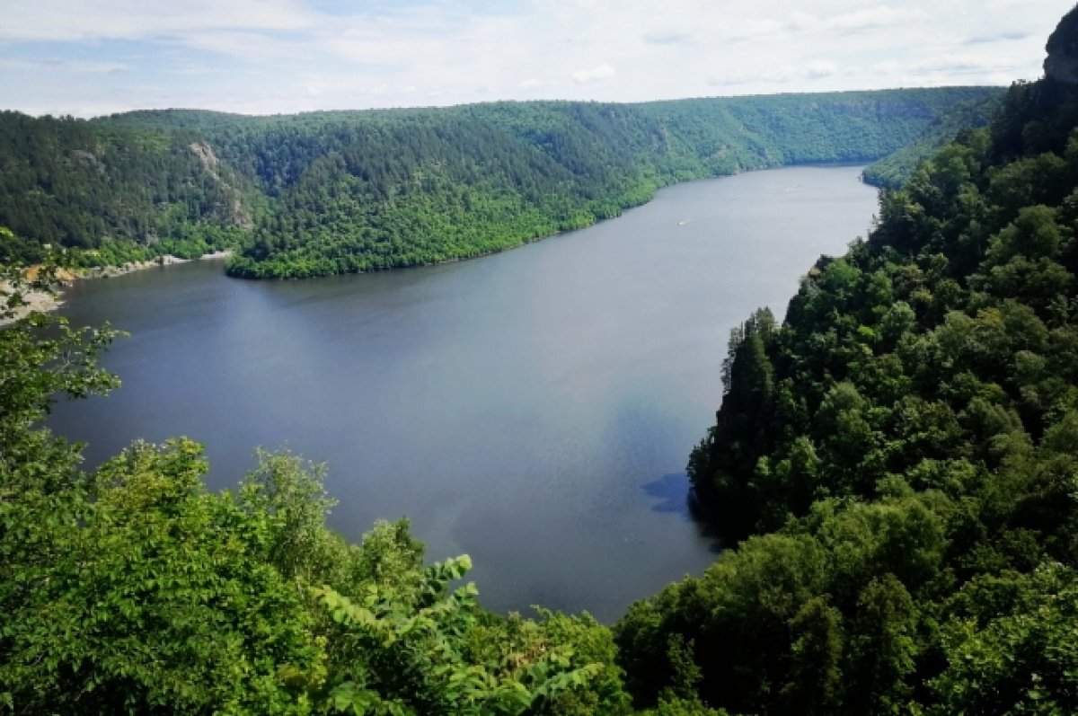    В Башкирии база отдыха на Нугуше травила отдыхающих тухлой водой