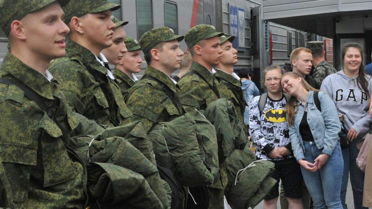    Шойгу заверил, что призывников не будут направлять в зону проведения СВО