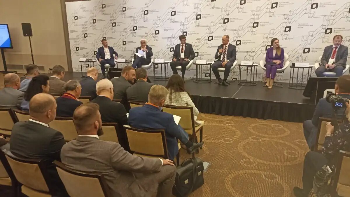 Фото: glavpahar.ru На РАФ 2023 озвучили предложения озвучили предложение о развитии машистроения