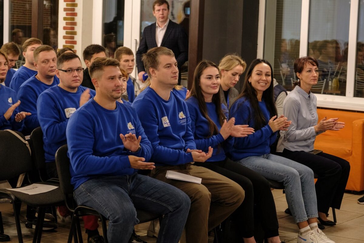  📷    Оренбуржец участвует в первом окружном Слете сельской молодежи регионов Приволжья Кристина Просвиркина