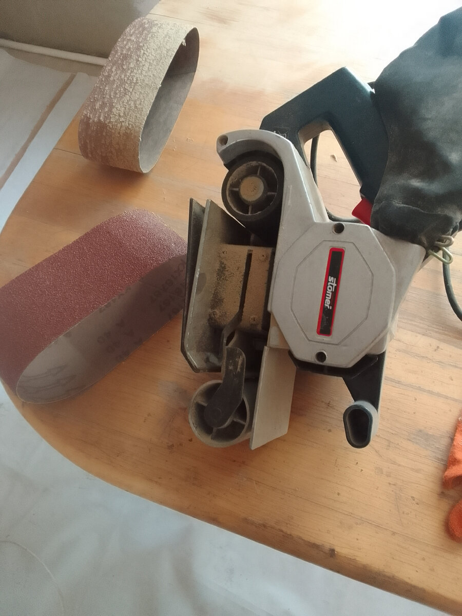 Вот таким вот аппаратом, изучала, пробовала, сделала, как сделала. Это не реклама!!!а мой рабочий инструмент!