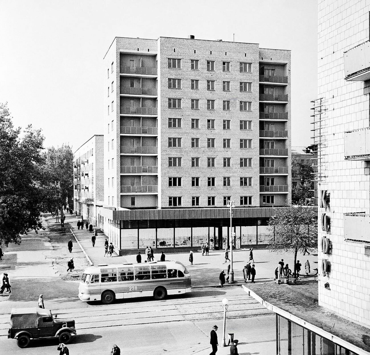 Садовая курск фото. Ленина 64 Курск. Курск Ленина 64 фото. Ленина 70 Курск. Курск фото 1970е.