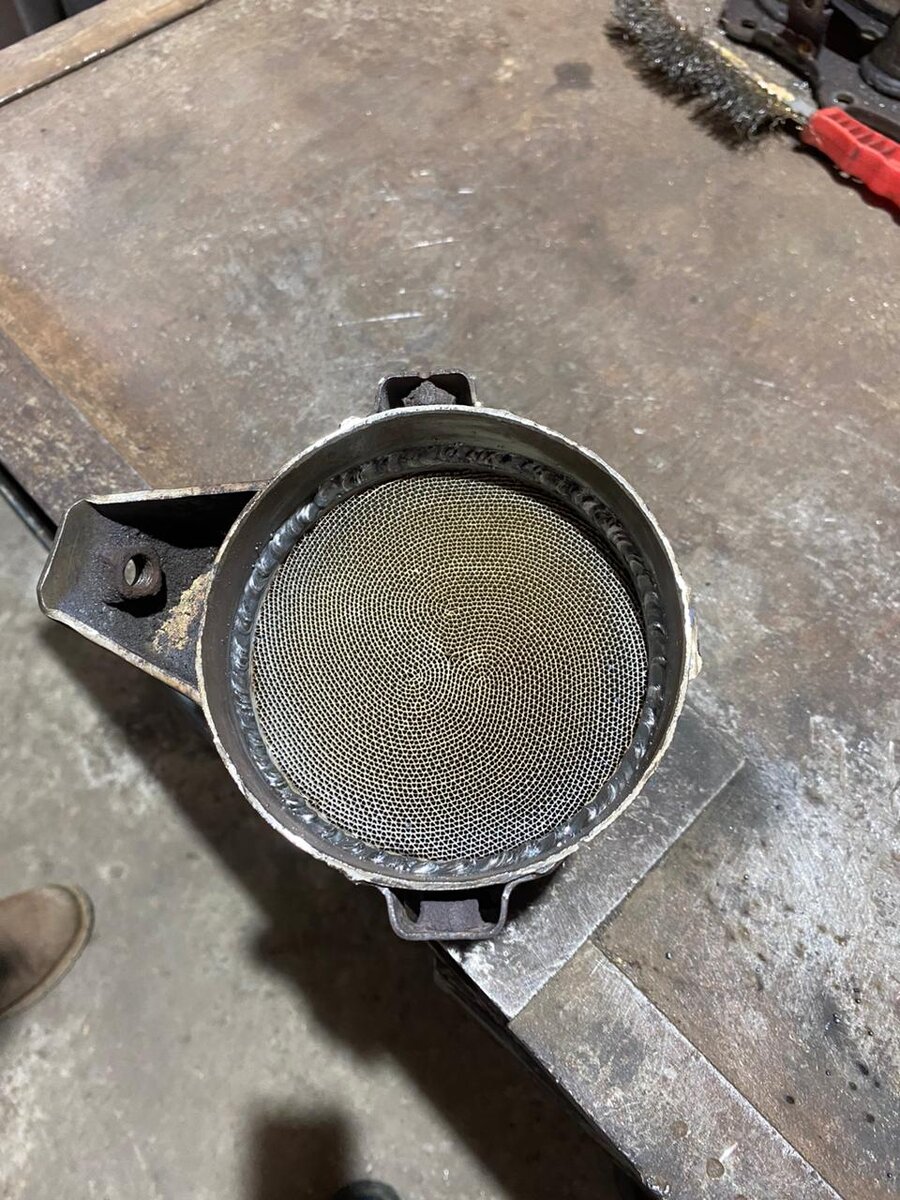 Установлен новый металлический катализатор Bioten в серии NB55 110x100 мм - Pt, Pd, Rh 22 g/ft3. Блок S-Round Matrix металл, 400 cpsi. 