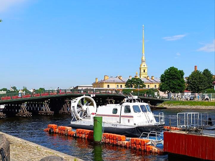 Лето... Нева... Петербург... Фото автора канала Питер на все случаи жизни 